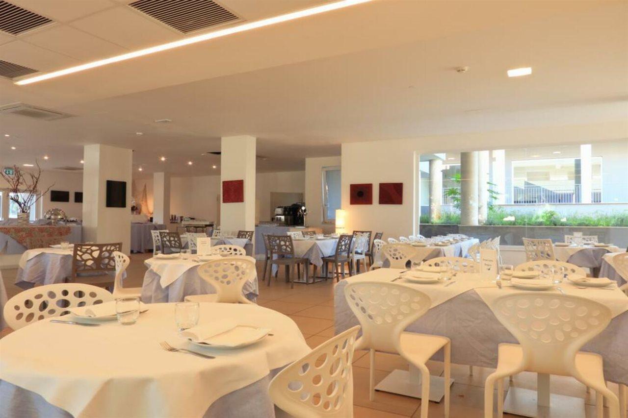 Futura Club Spiagge Bianche Hotell Fontane Bianche Eksteriør bilde