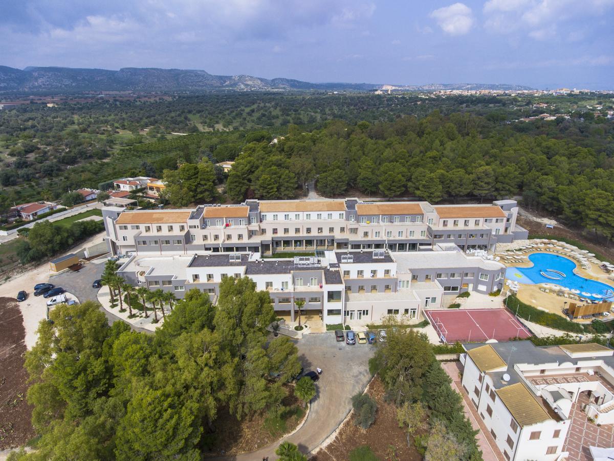 Futura Club Spiagge Bianche Hotell Fontane Bianche Eksteriør bilde