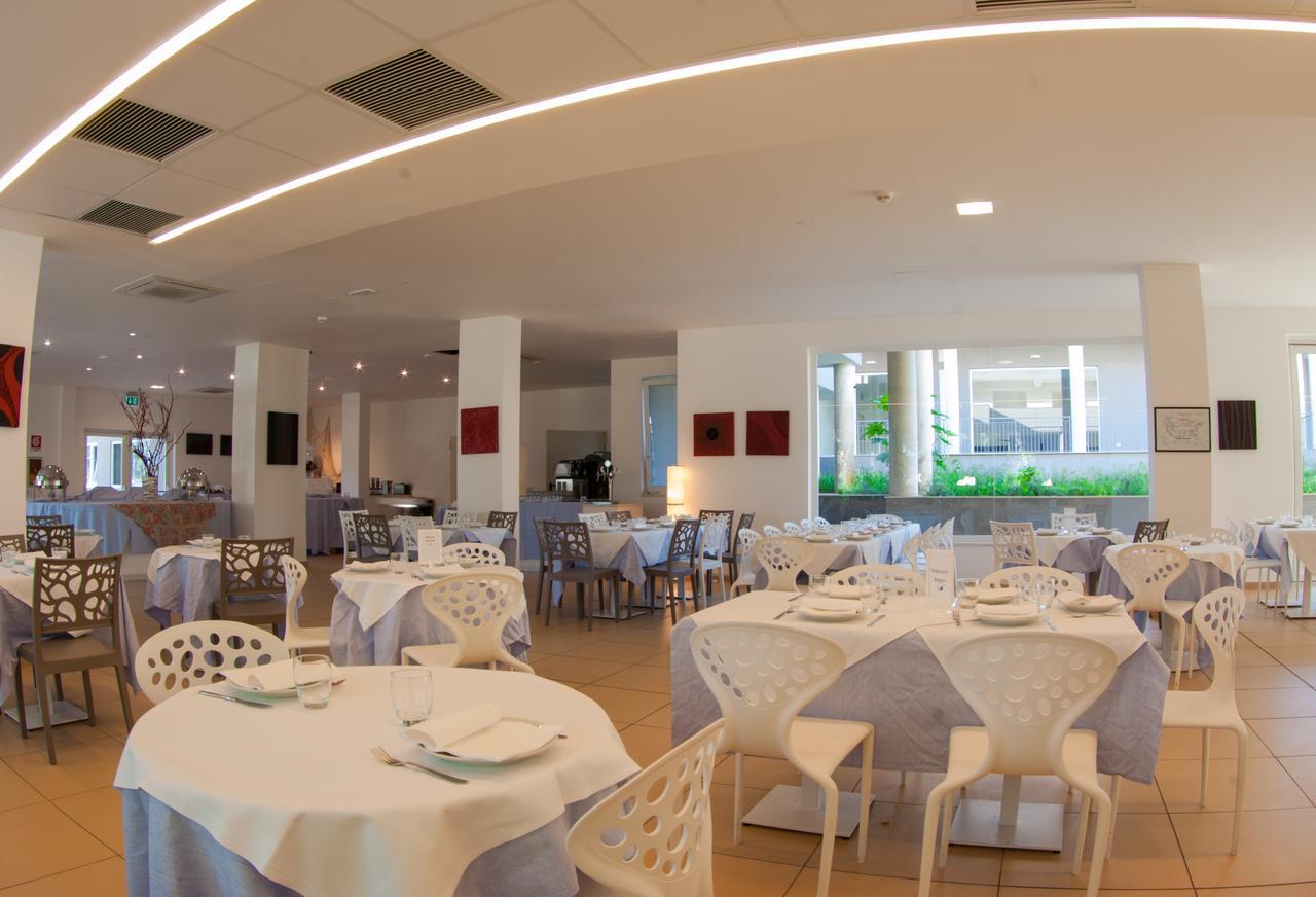 Futura Club Spiagge Bianche Hotell Fontane Bianche Eksteriør bilde